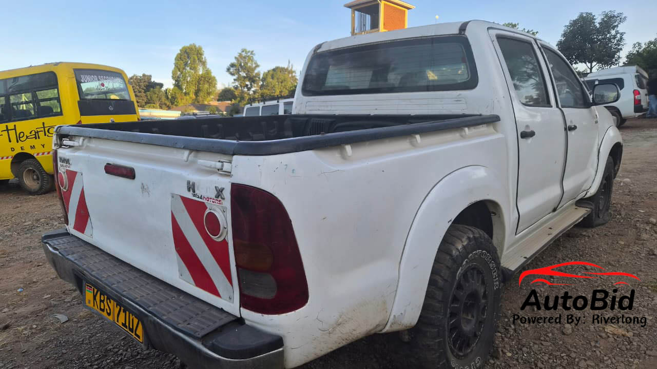 2009 TOYOTA HILUX white – photo 4