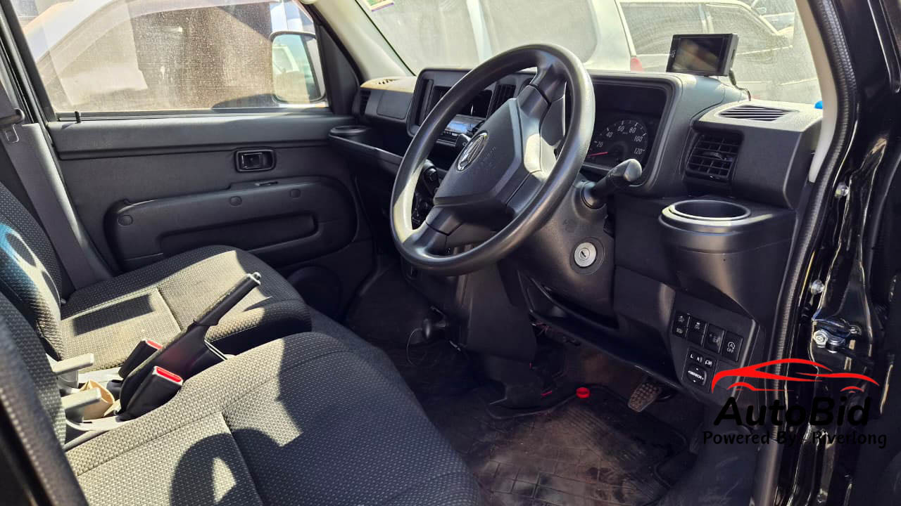 2018 DAIHATSU HIJET Black – photo 7
