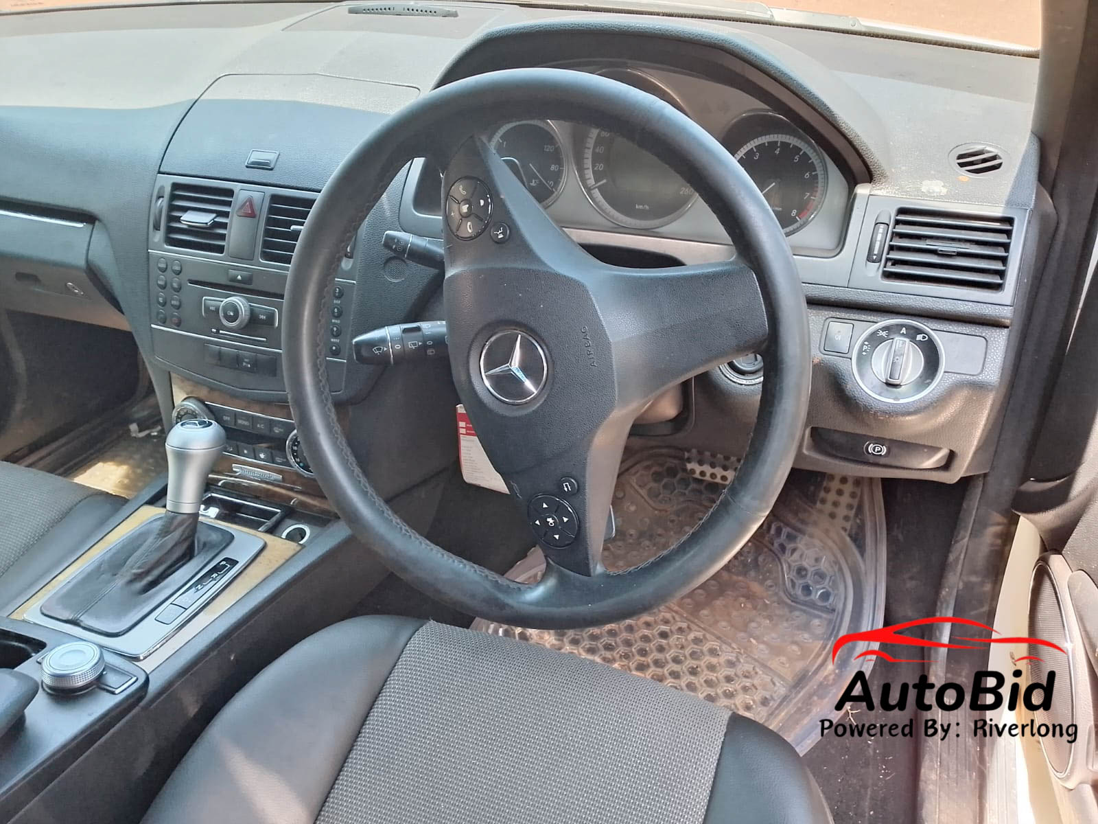 2011 Mercedes Benz C200 white – photo 5