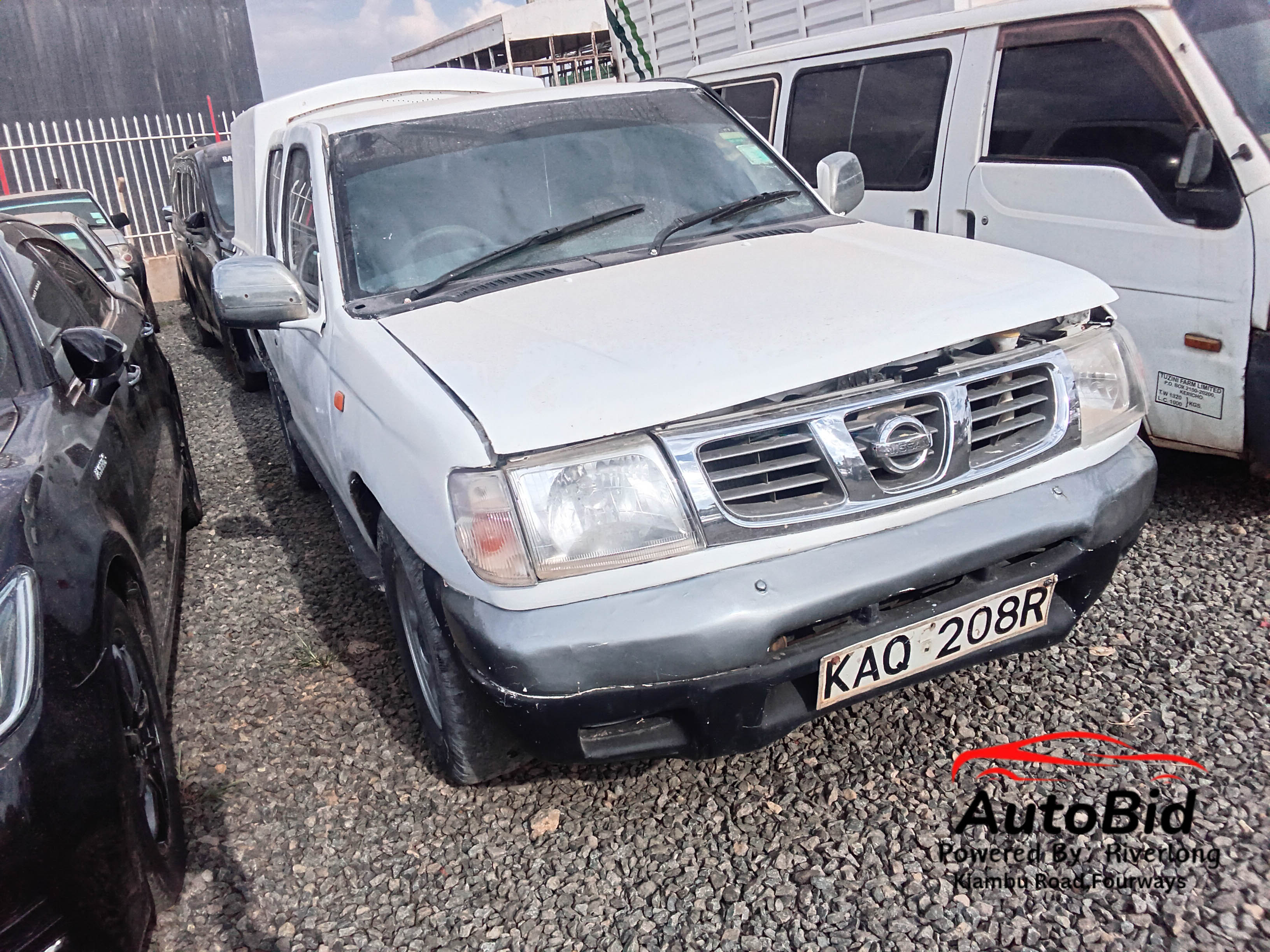 2003 Nissan Hardbody J44 white – photo 2