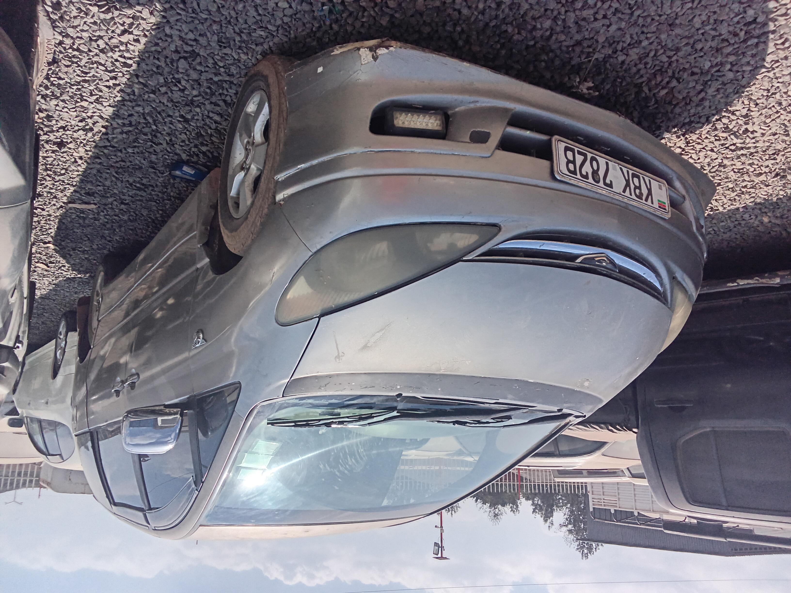 2004 TOYOTA Estima Silver – photo 2