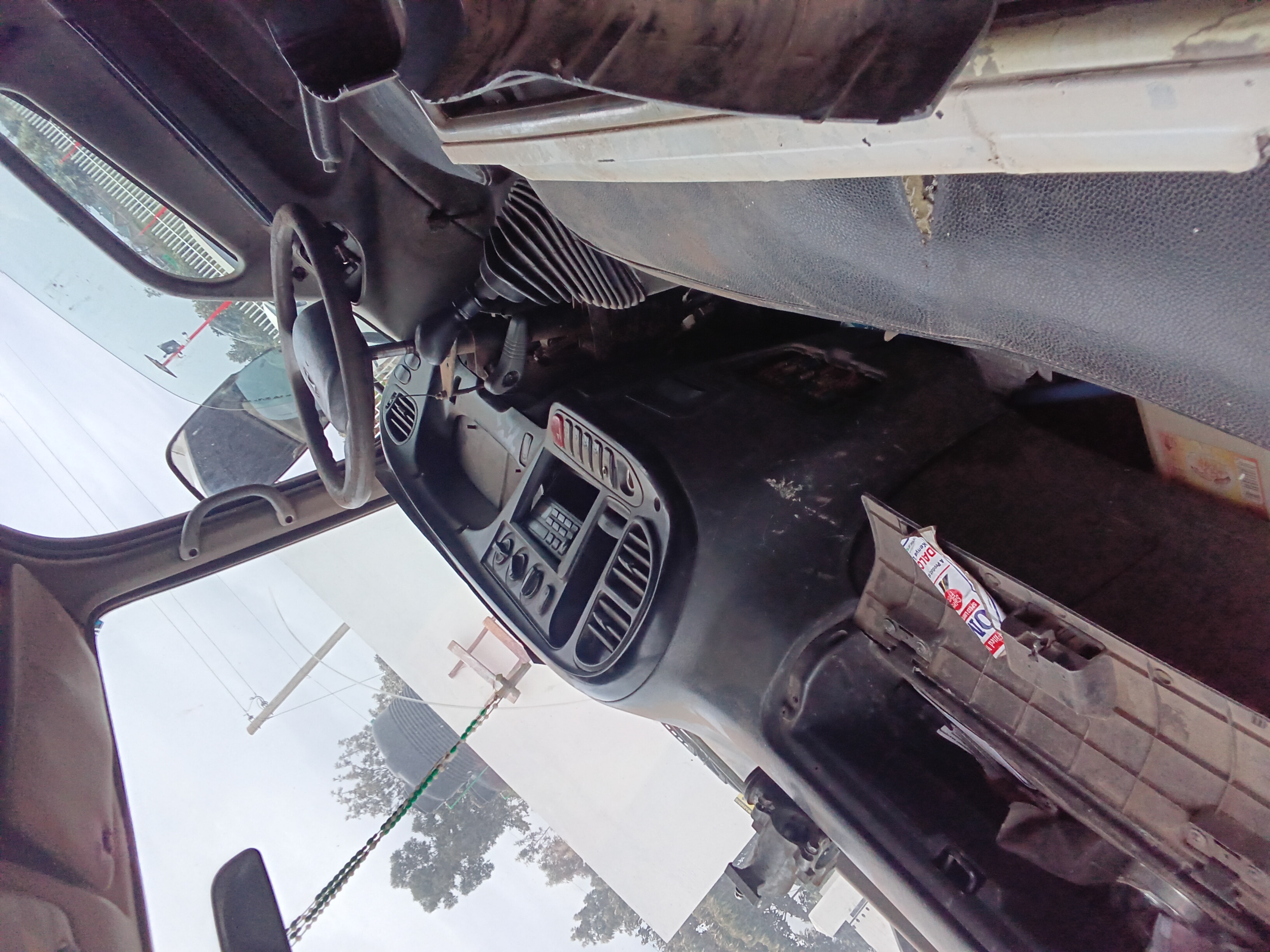 2010 Hyundai 0537000_Canter white – photo 3