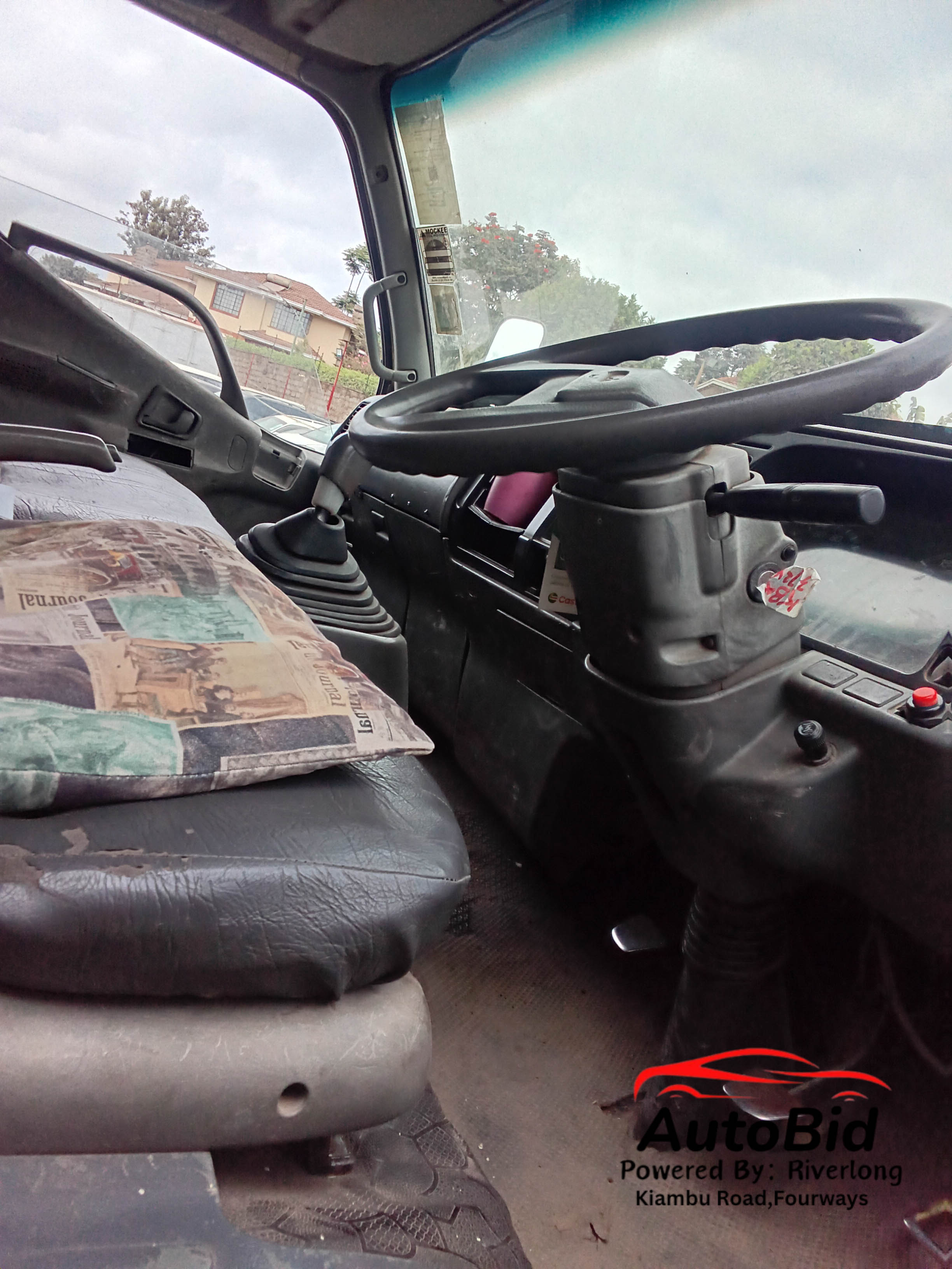 2013 Mitsubishi CANTER Yellow – photo 6
