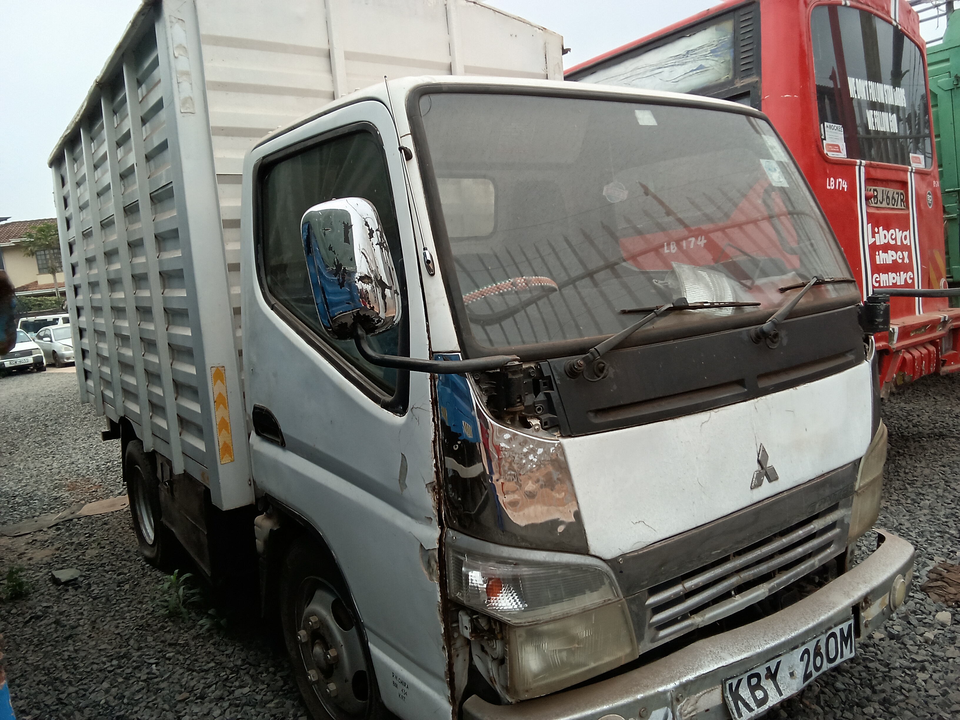 2007 Mitsubishi Canter white – photo 1