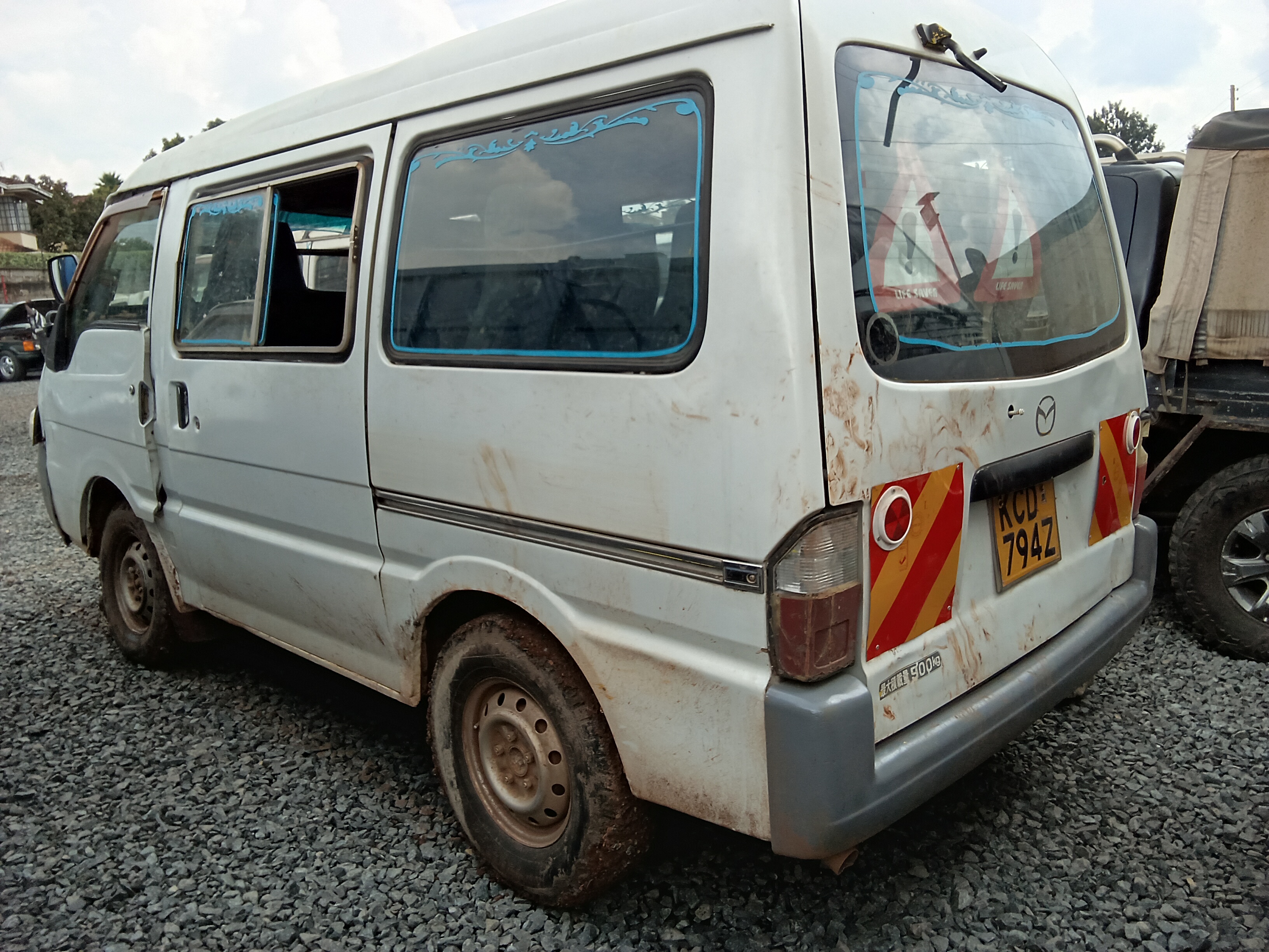 2008 Mazda Bongo white – photo 4
