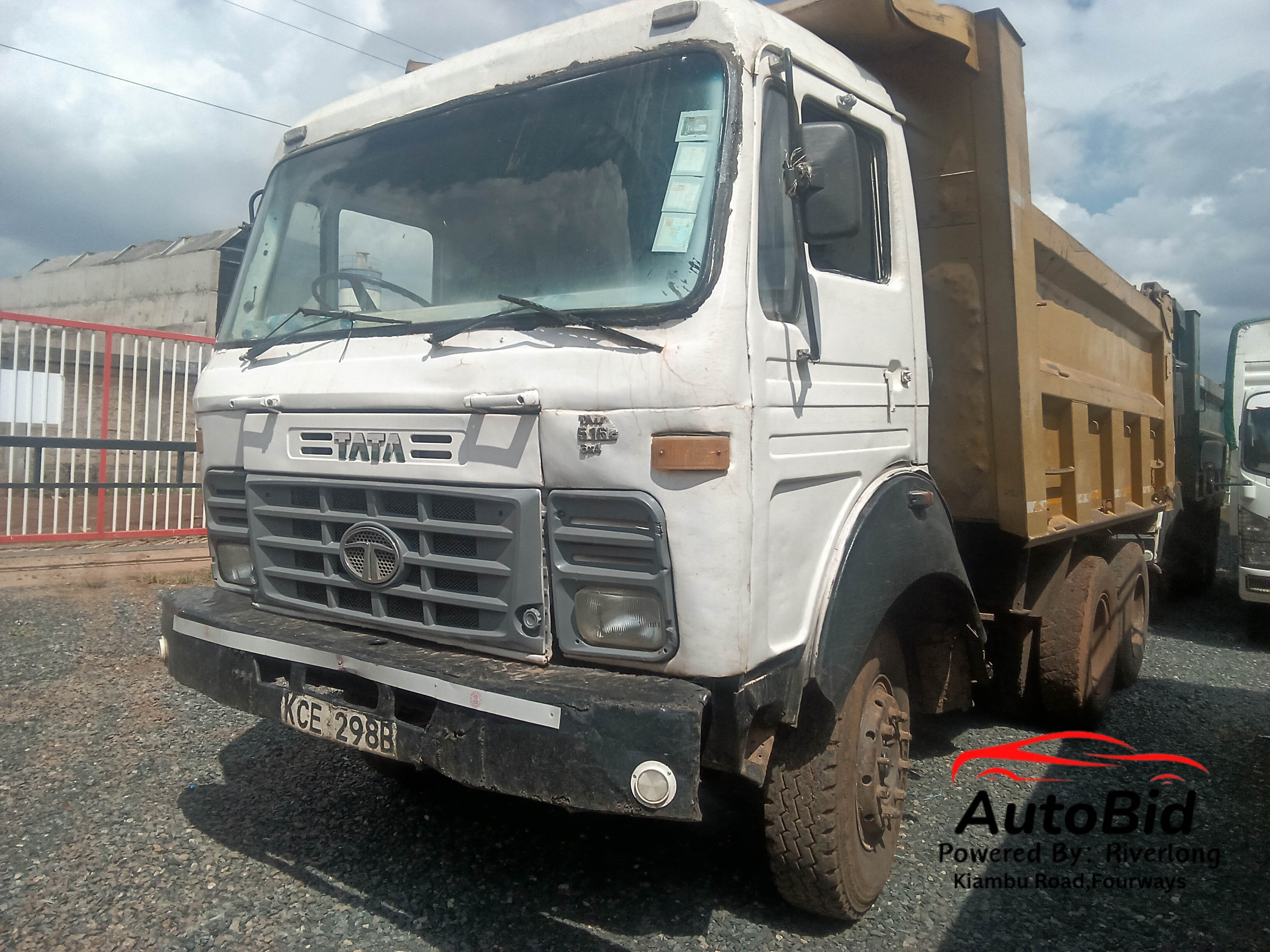 2015 TATA 2516C white – photo 2
