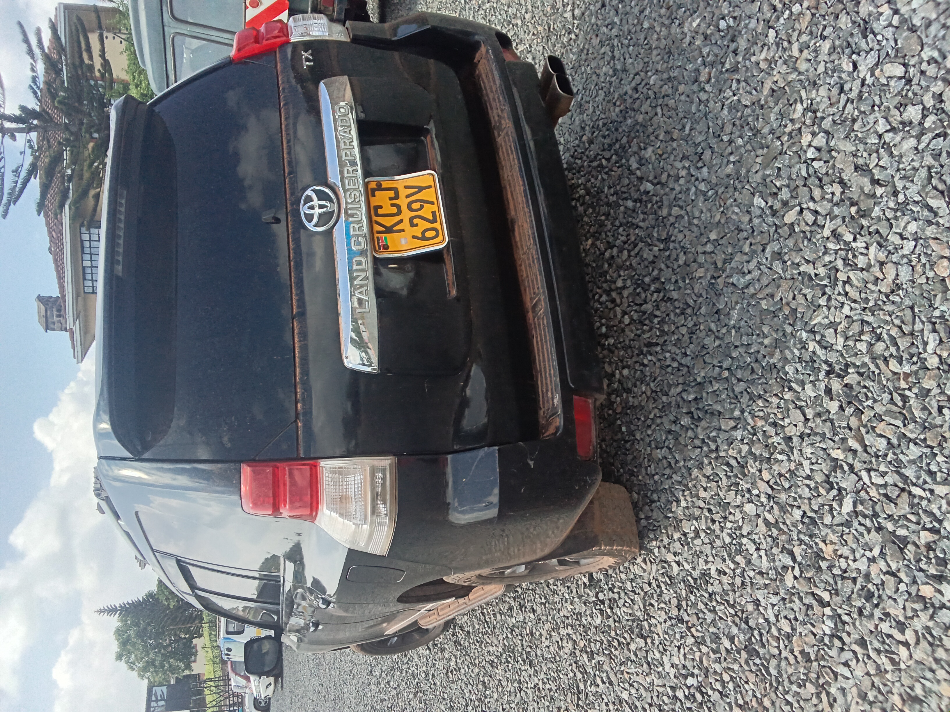 2010 TOYOTA LAND CRUISER PRADO Black – photo 4
