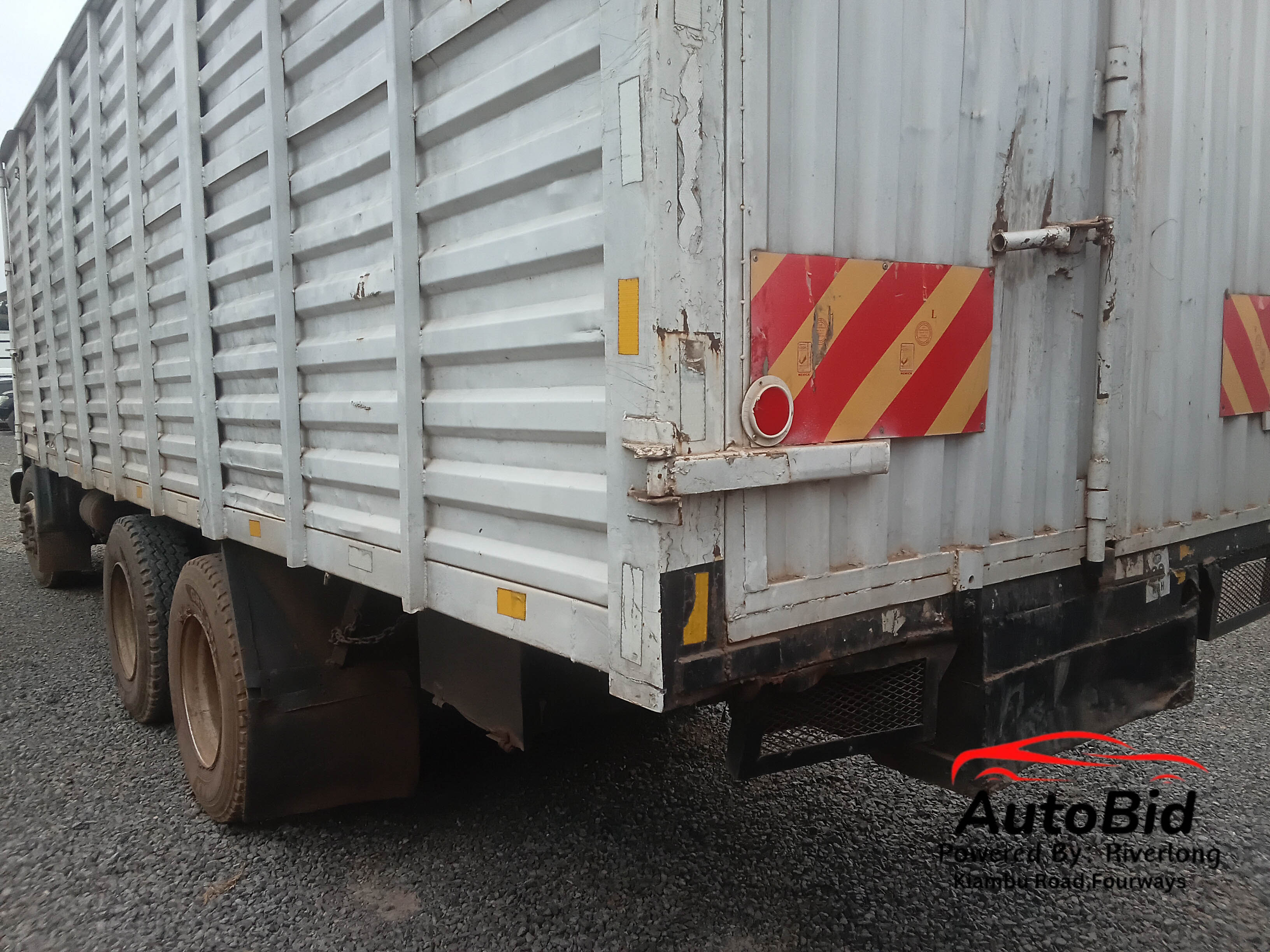 2016 TATA 2515c Ex white – photo 4