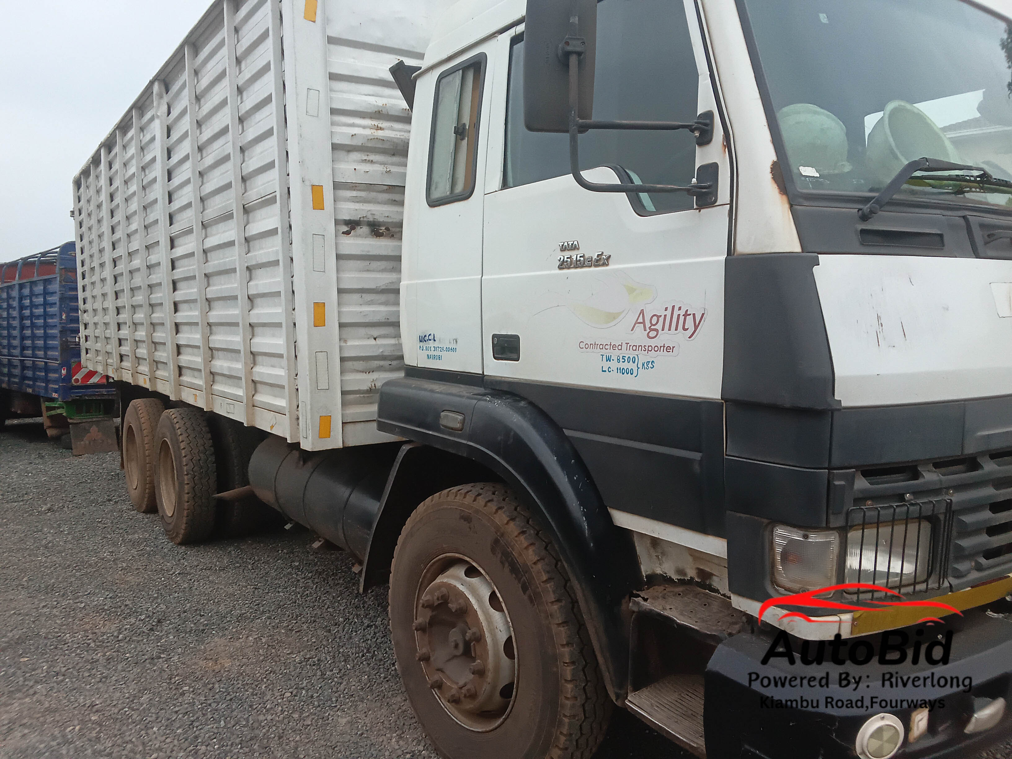 2016 TATA 2515c Ex white – photo 2