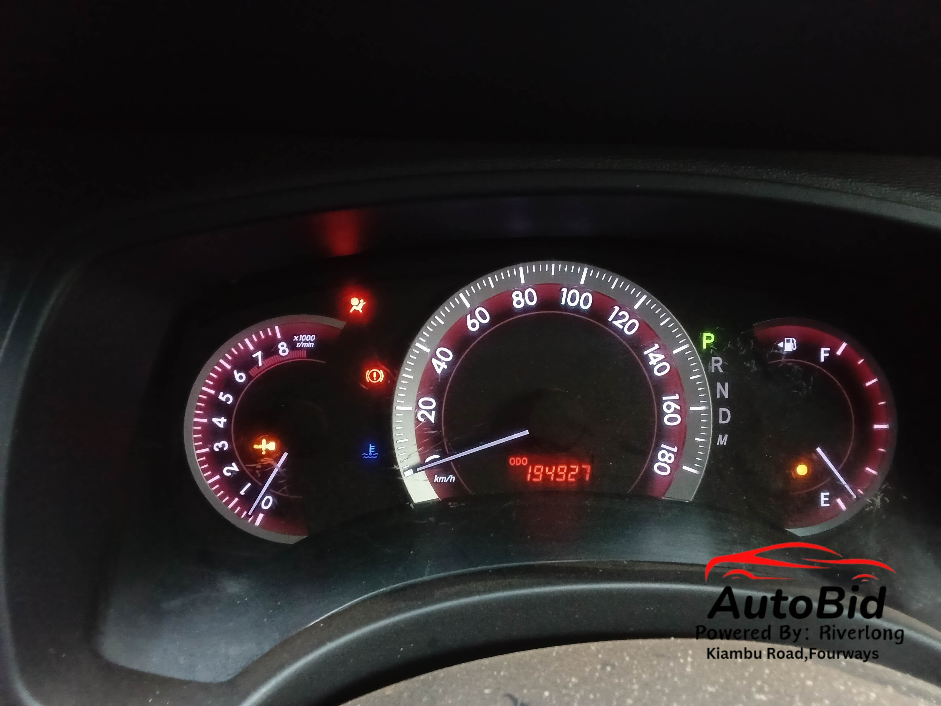 2011 TOYOTA Isis Silver – photo 4