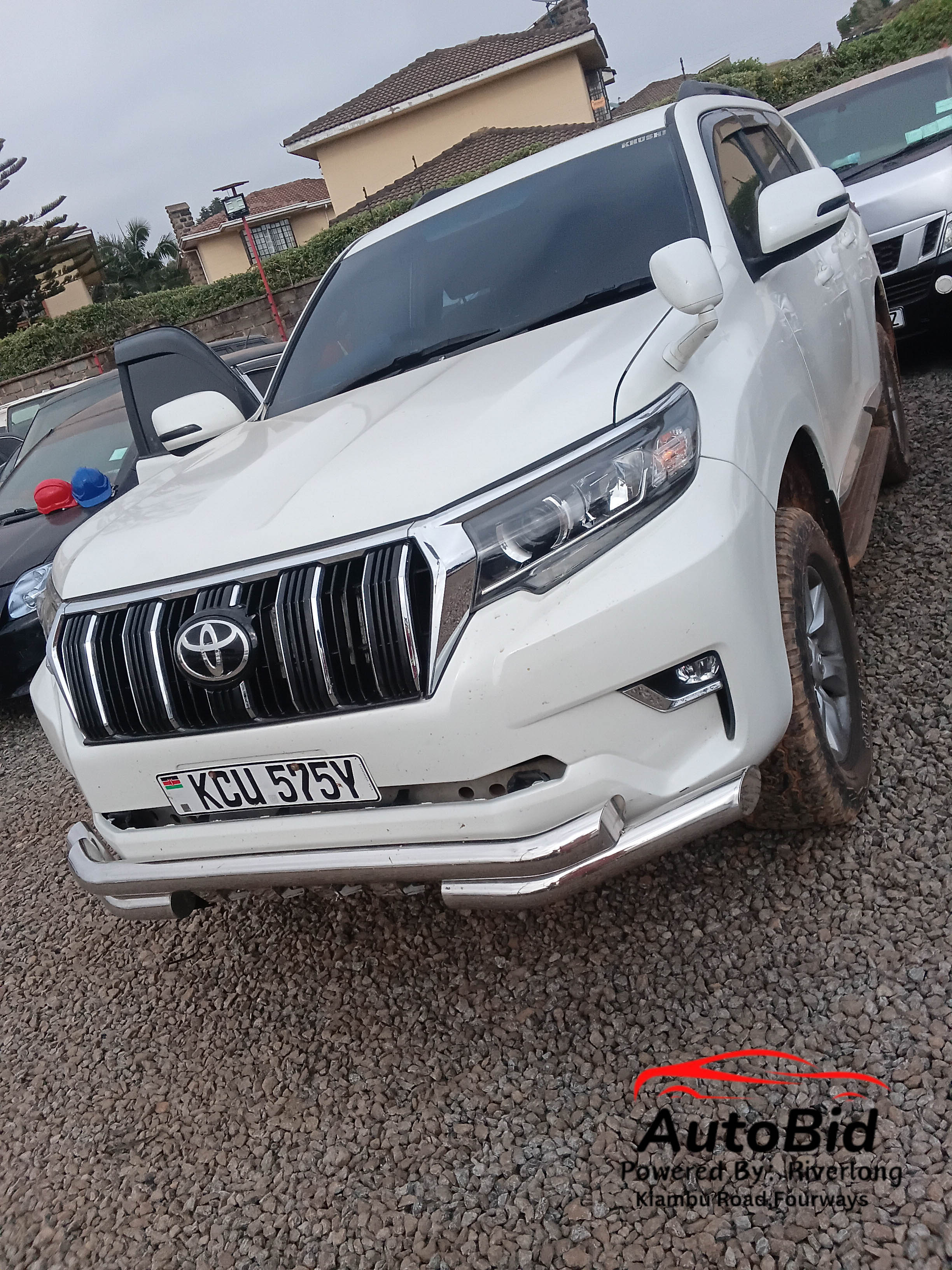 2012 TOYOTA Land Cruiser Prado white – photo 3