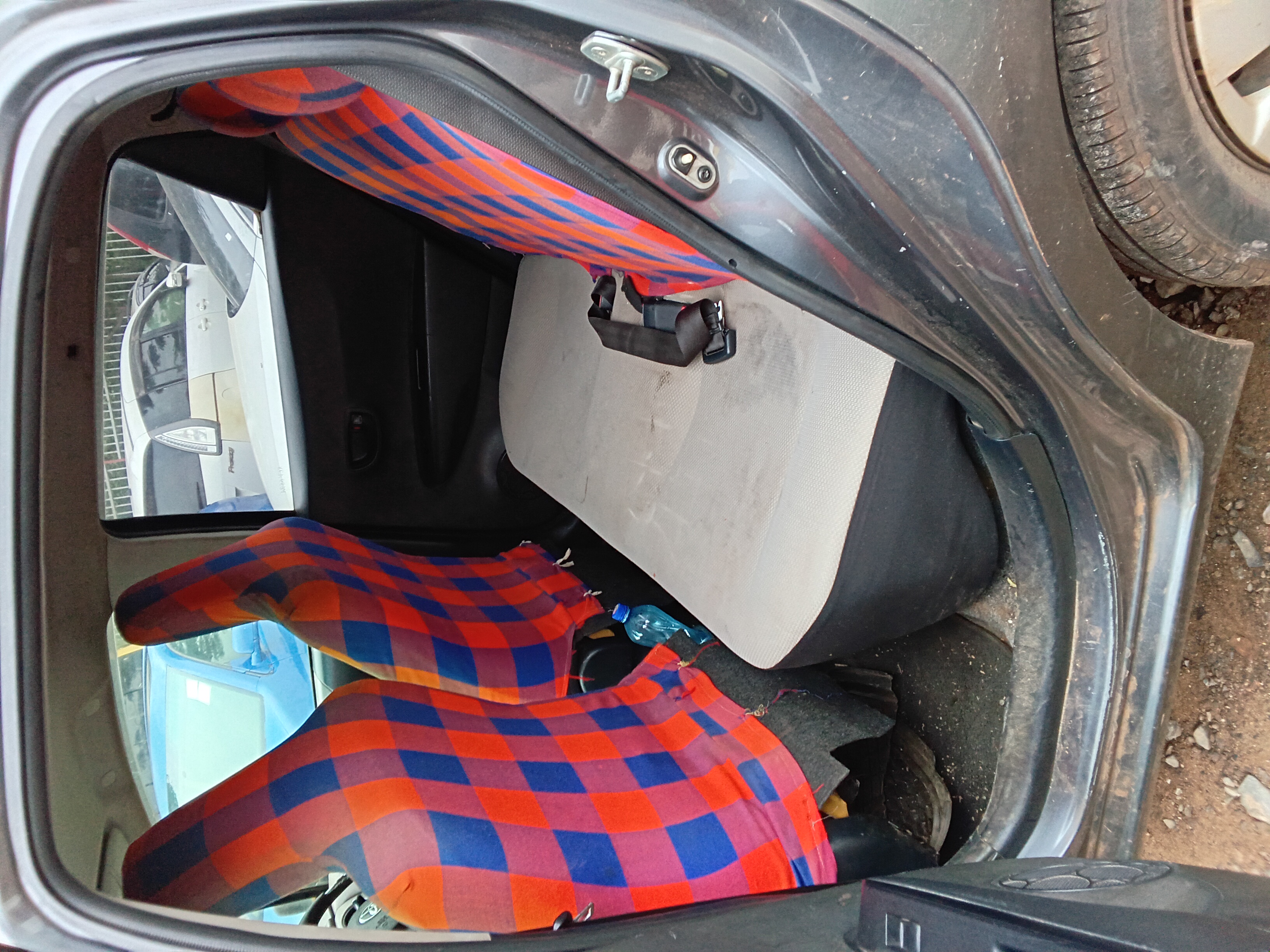 2011 TOYOTA VITZ Grey – photo 4
