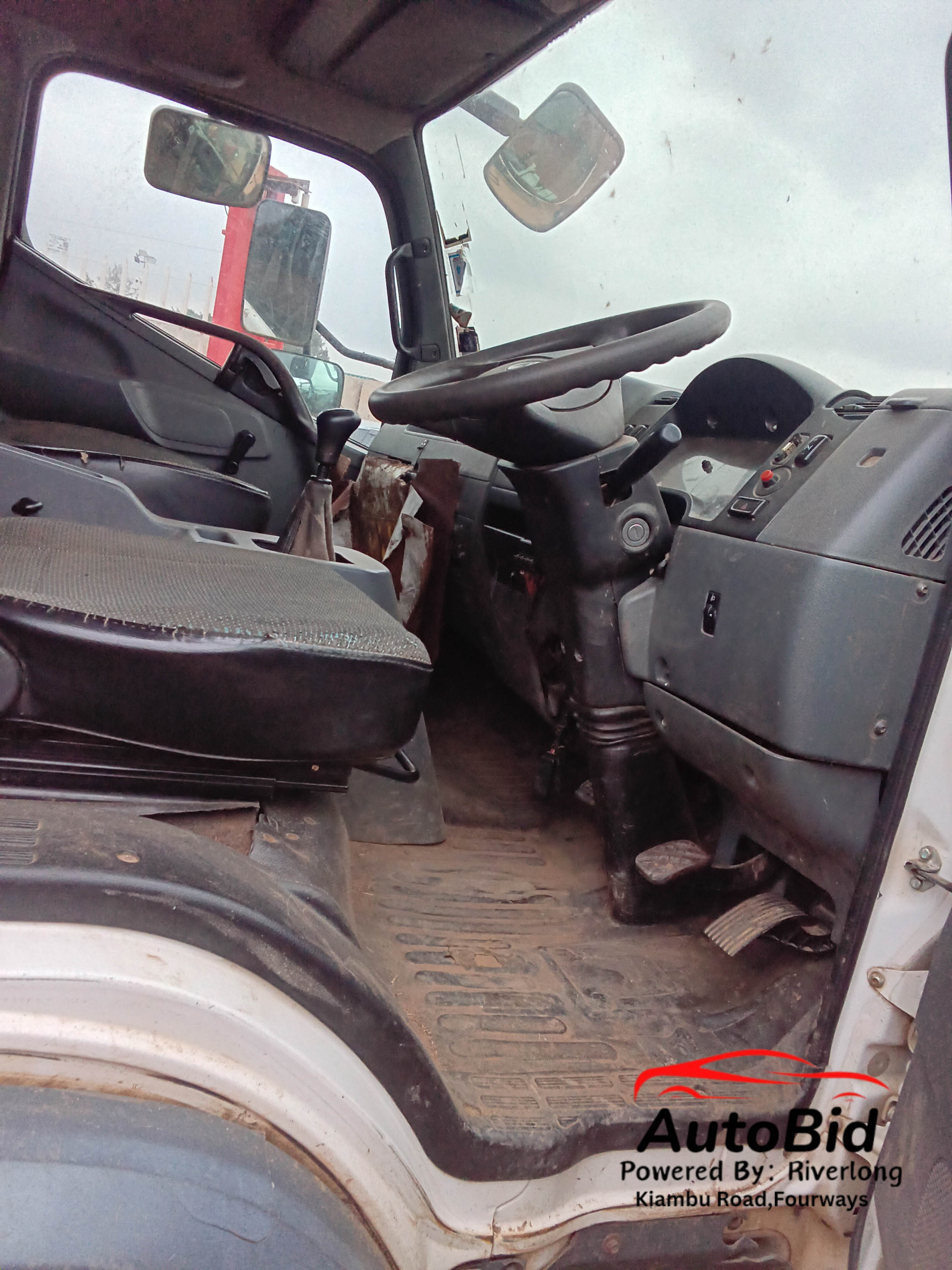2019 Mitsubishi Fuso FIV1 white – photo 2