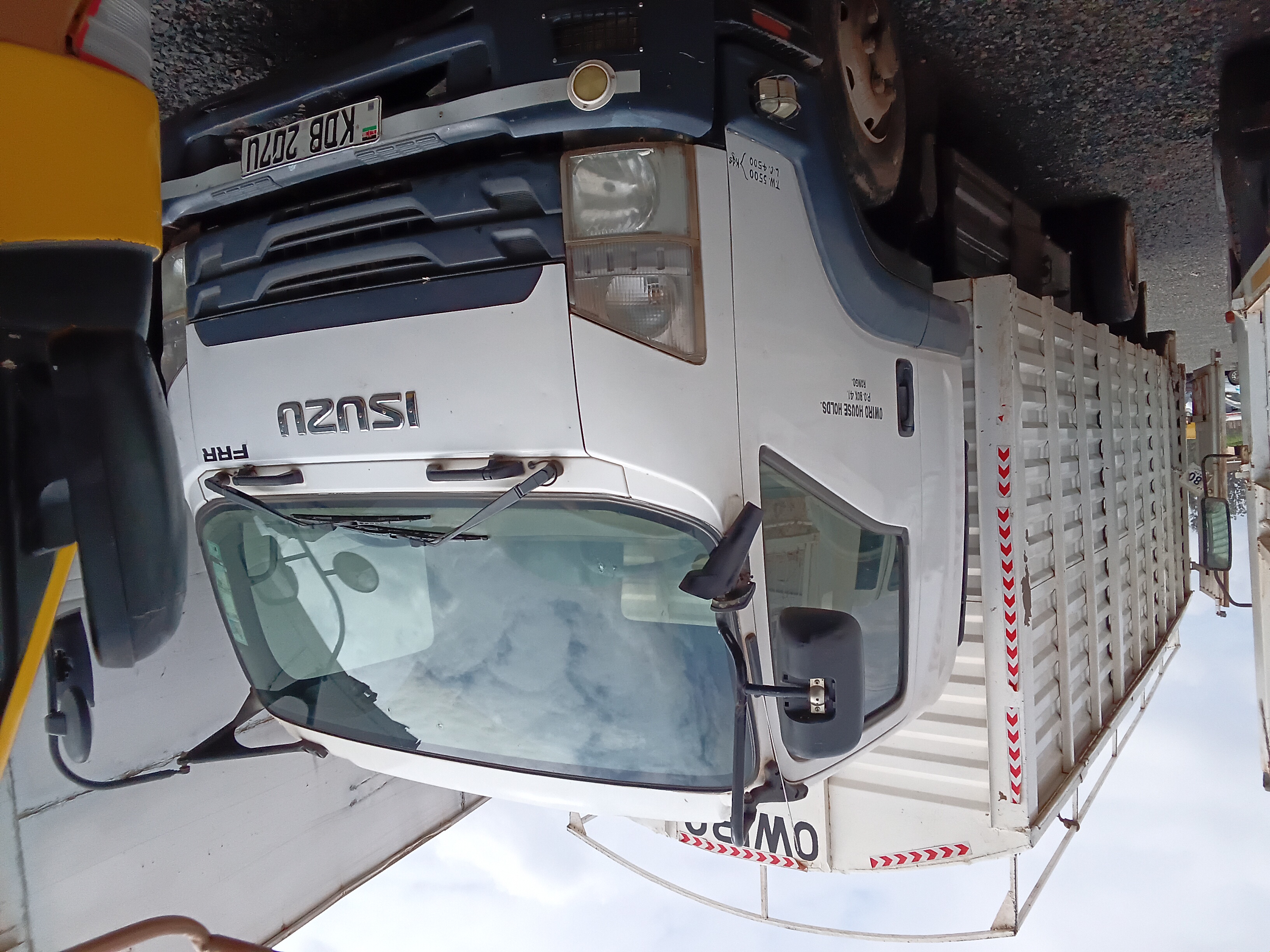 2021 ISUZU FRR90SU white – photo 2