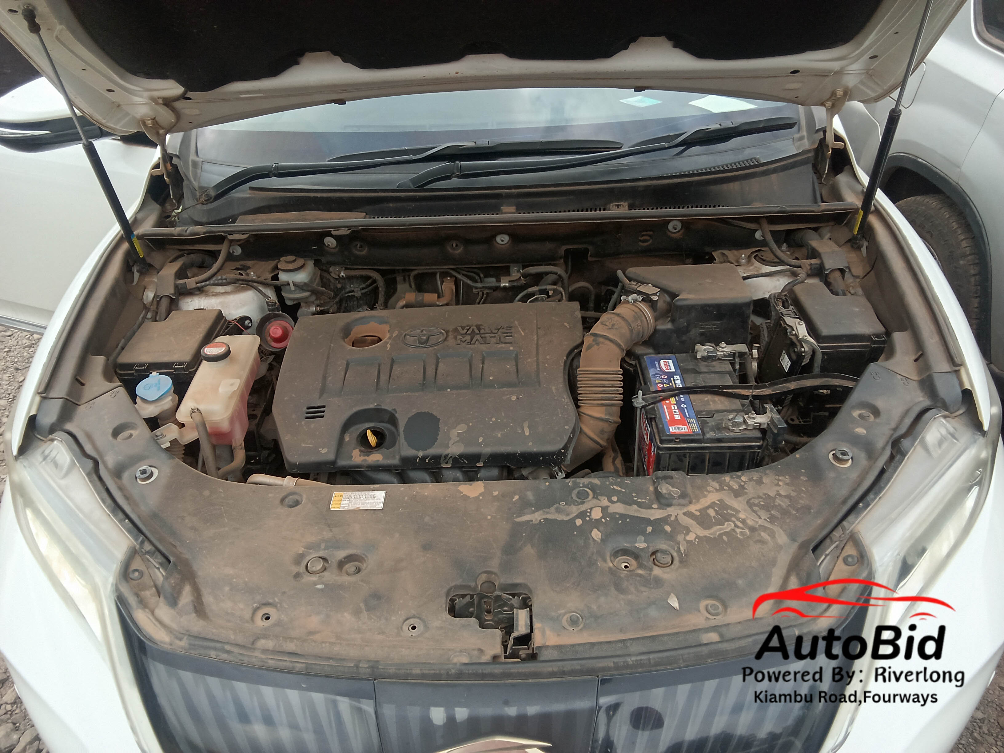2015 TOYOTA HARRIER white – photo 12
