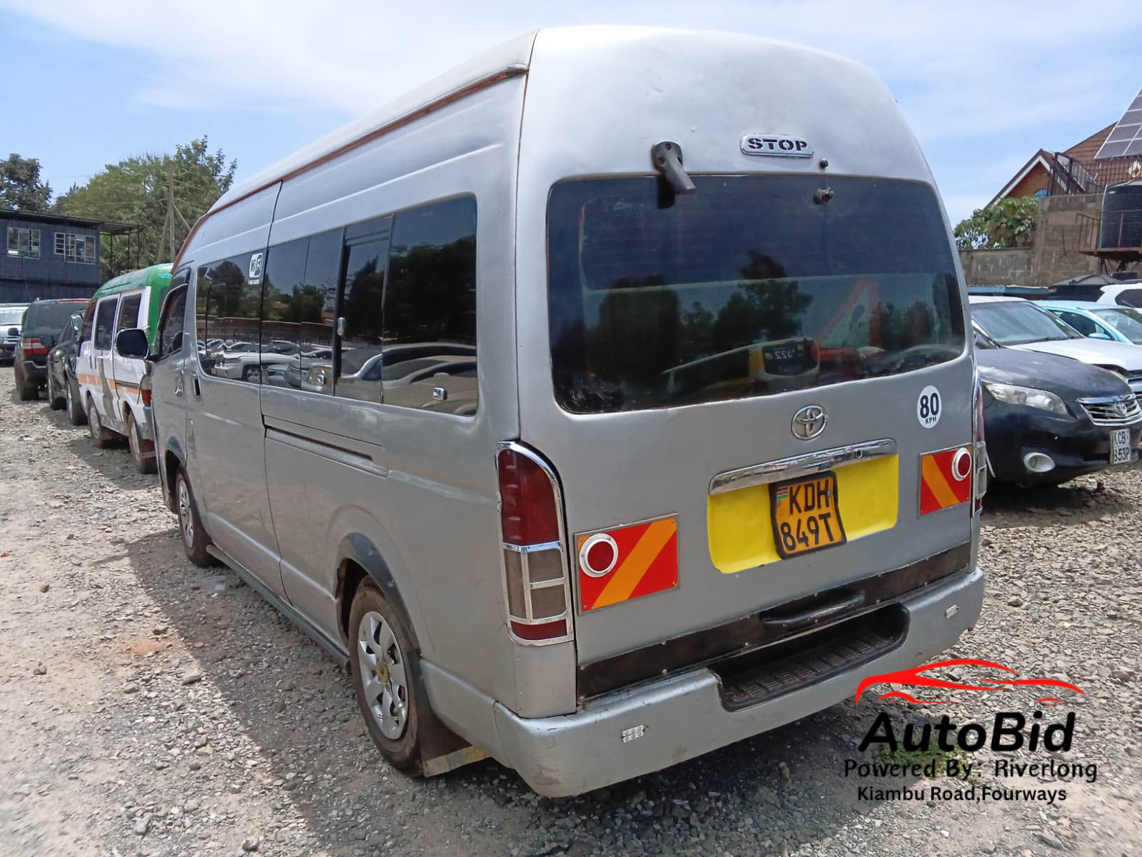 2015 TOYOTA HIACE Silver – photo 10