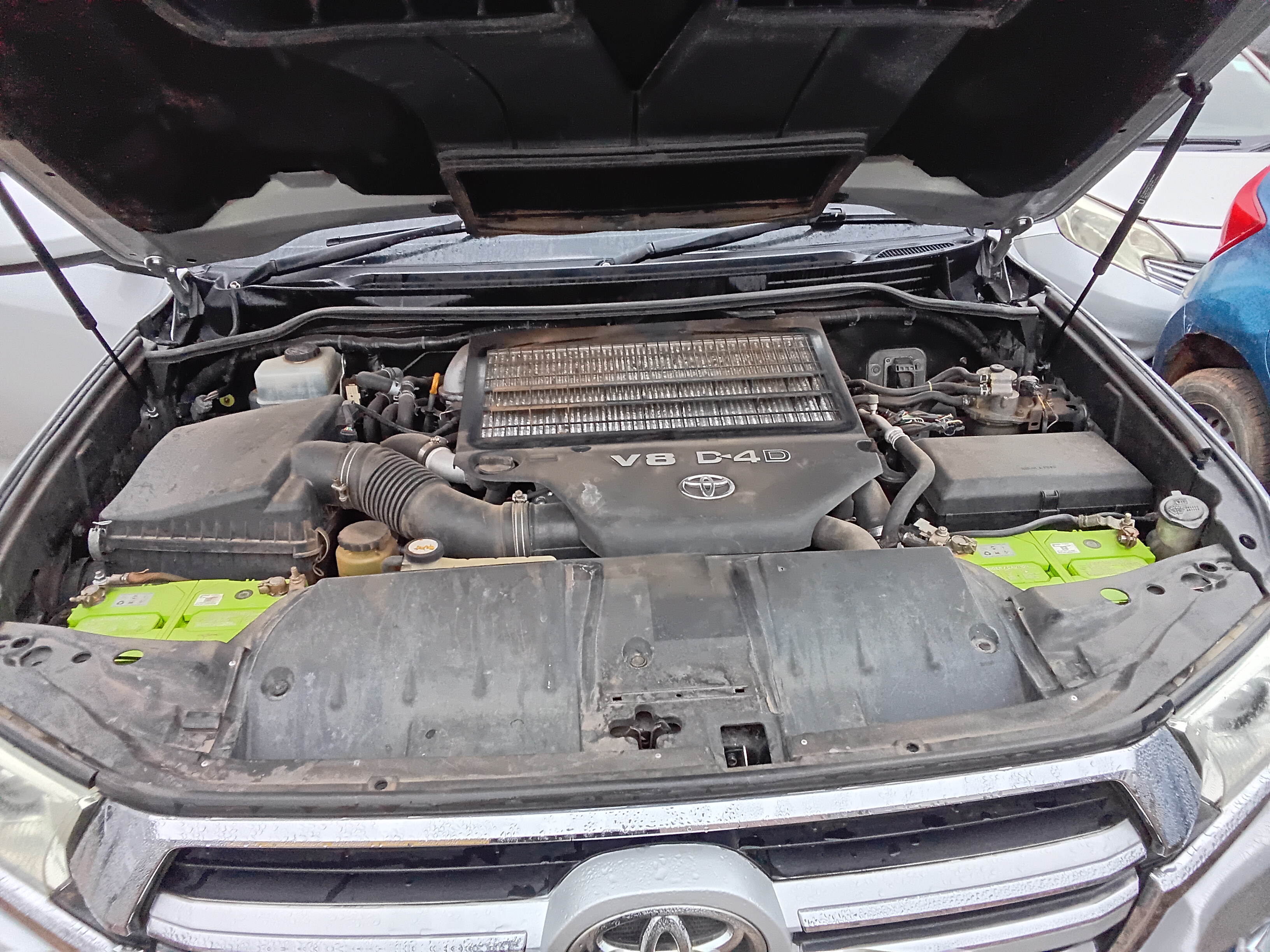 2008 TOYOTA Land Cruiser Silver – photo 2