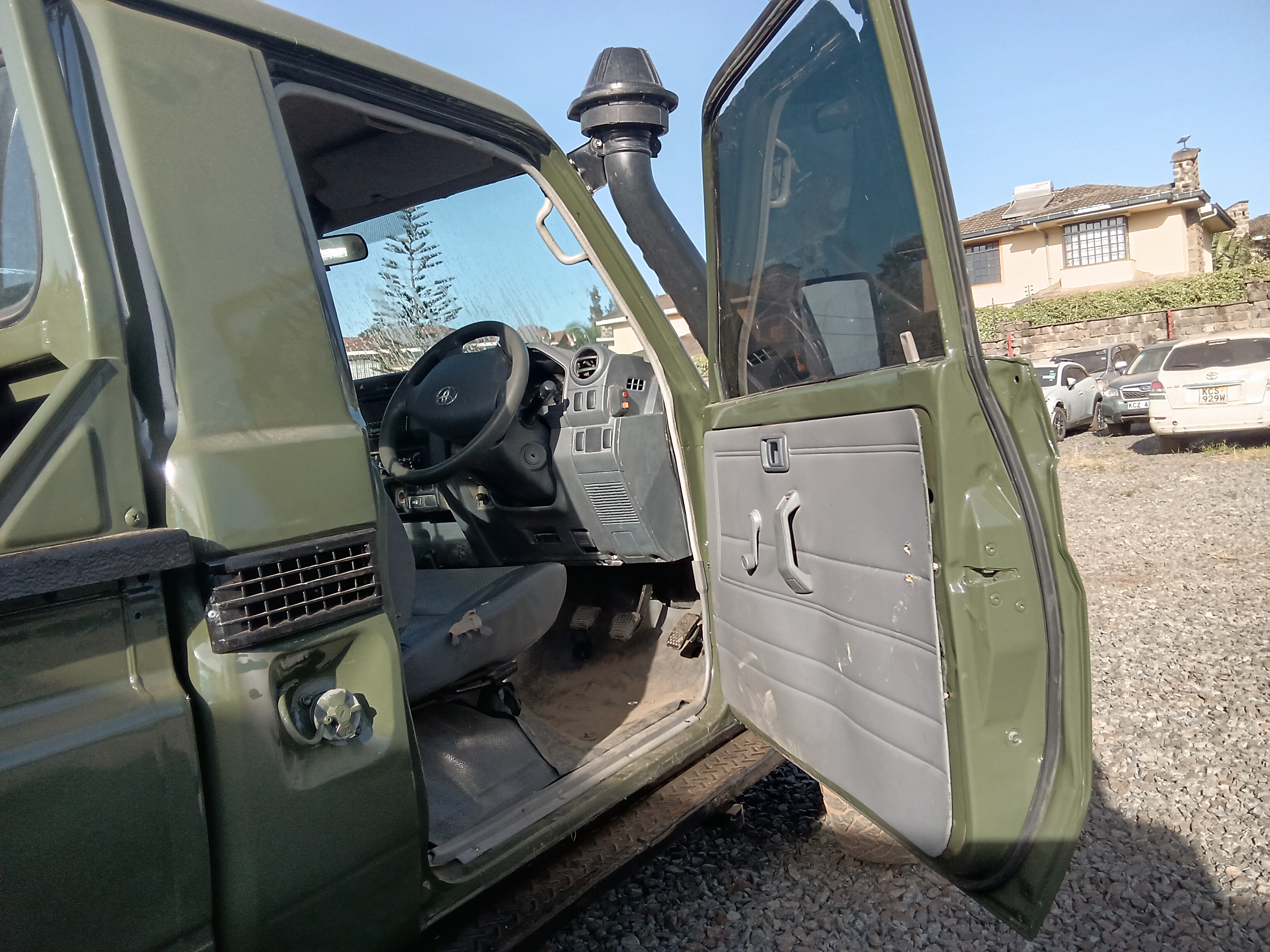 2021 TOYOTA LAND CRUISER Green – photo 6