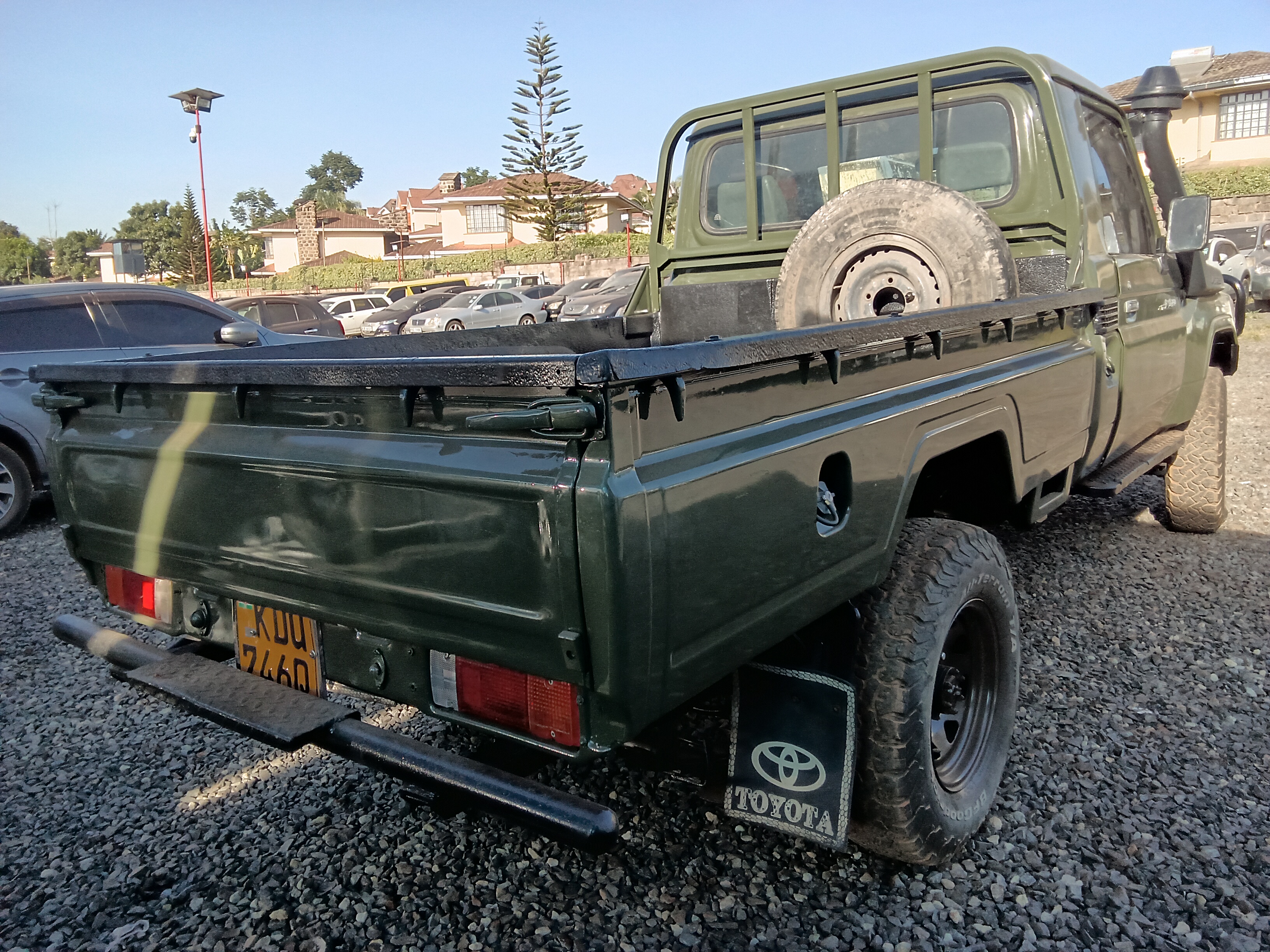 2021 TOYOTA LAND CRUISER Green – photo 3