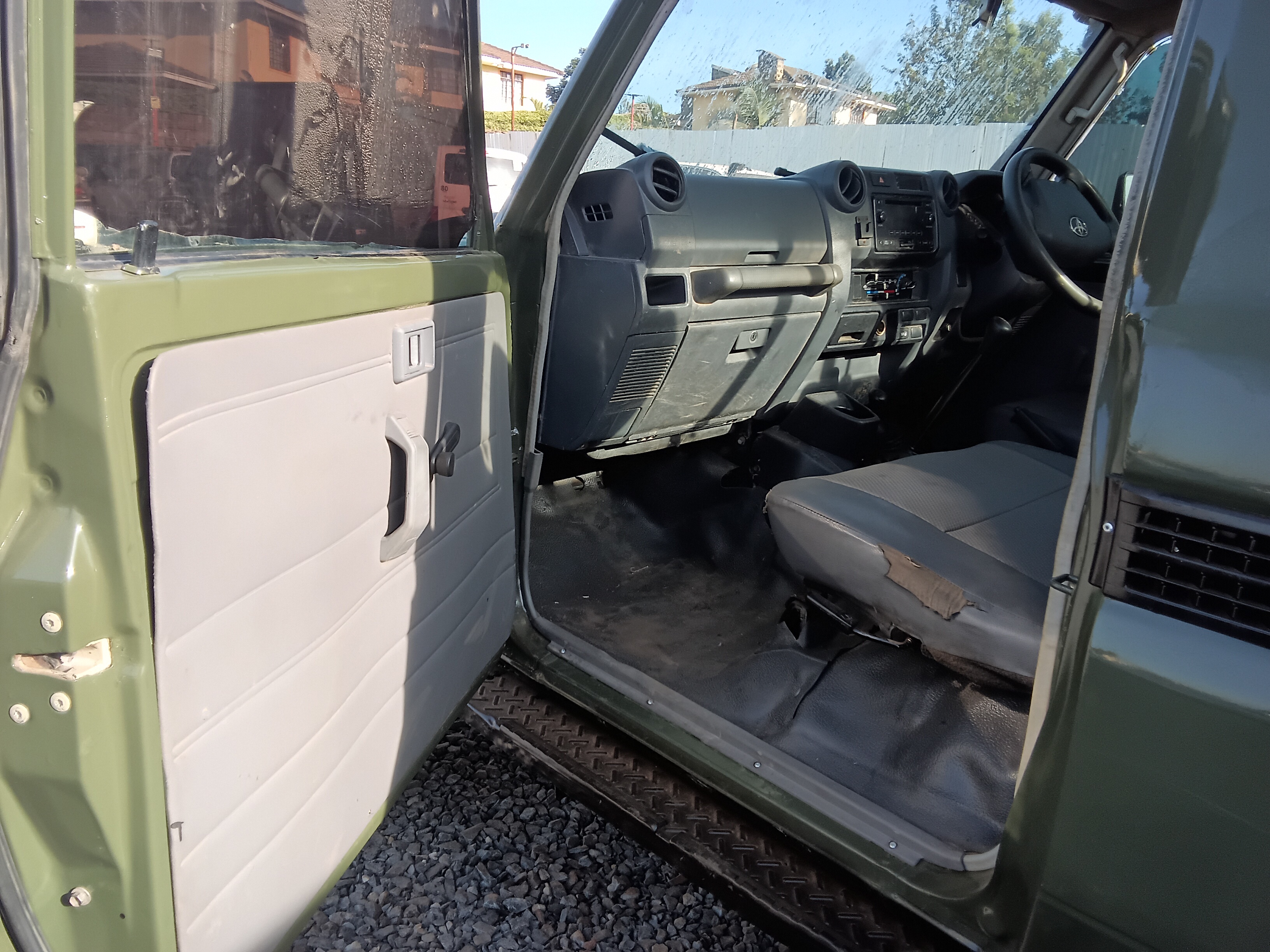 2021 TOYOTA LAND CRUISER Green – photo 5