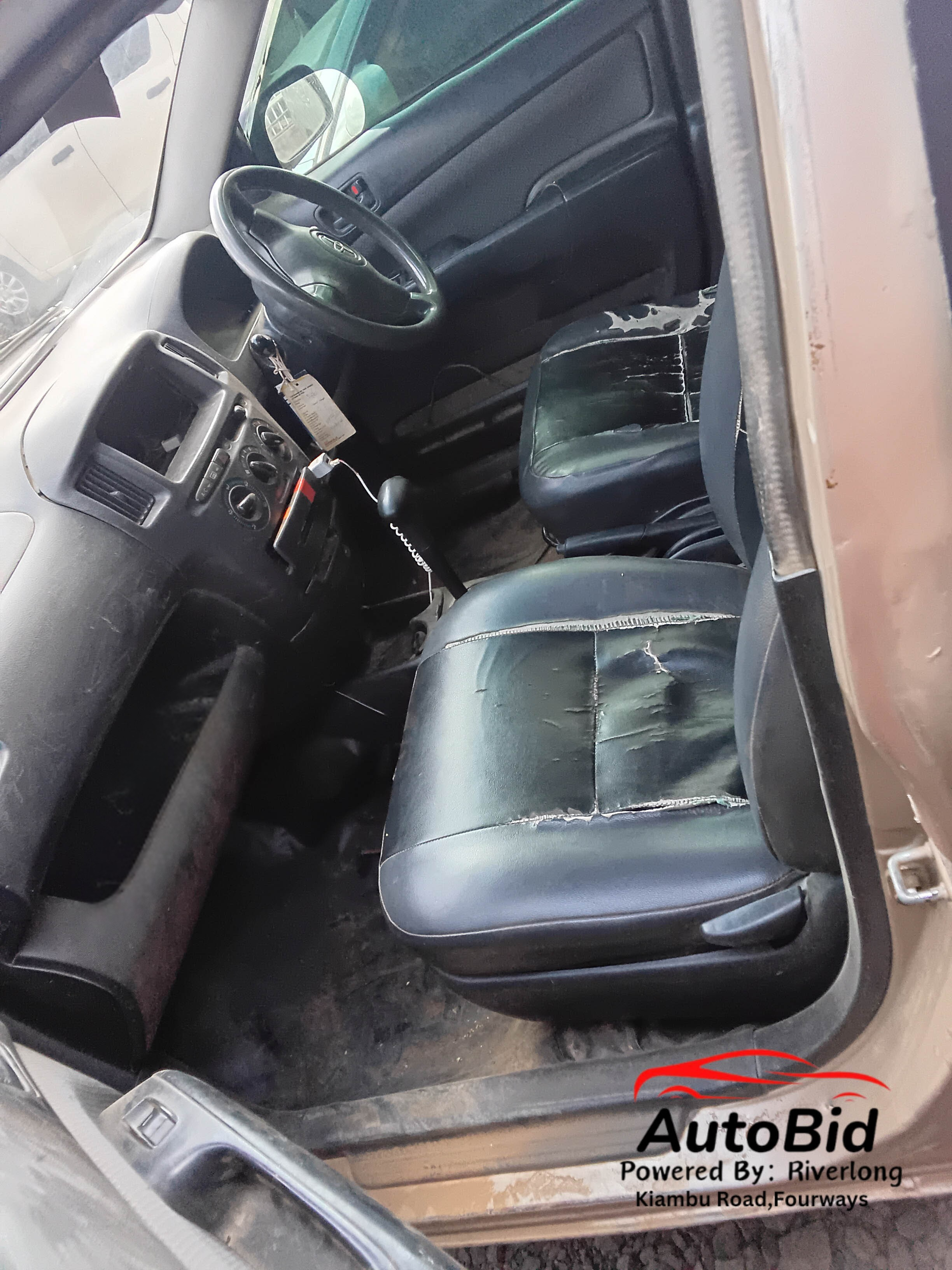 2013 TOYOTA Probox Brown – photo 4