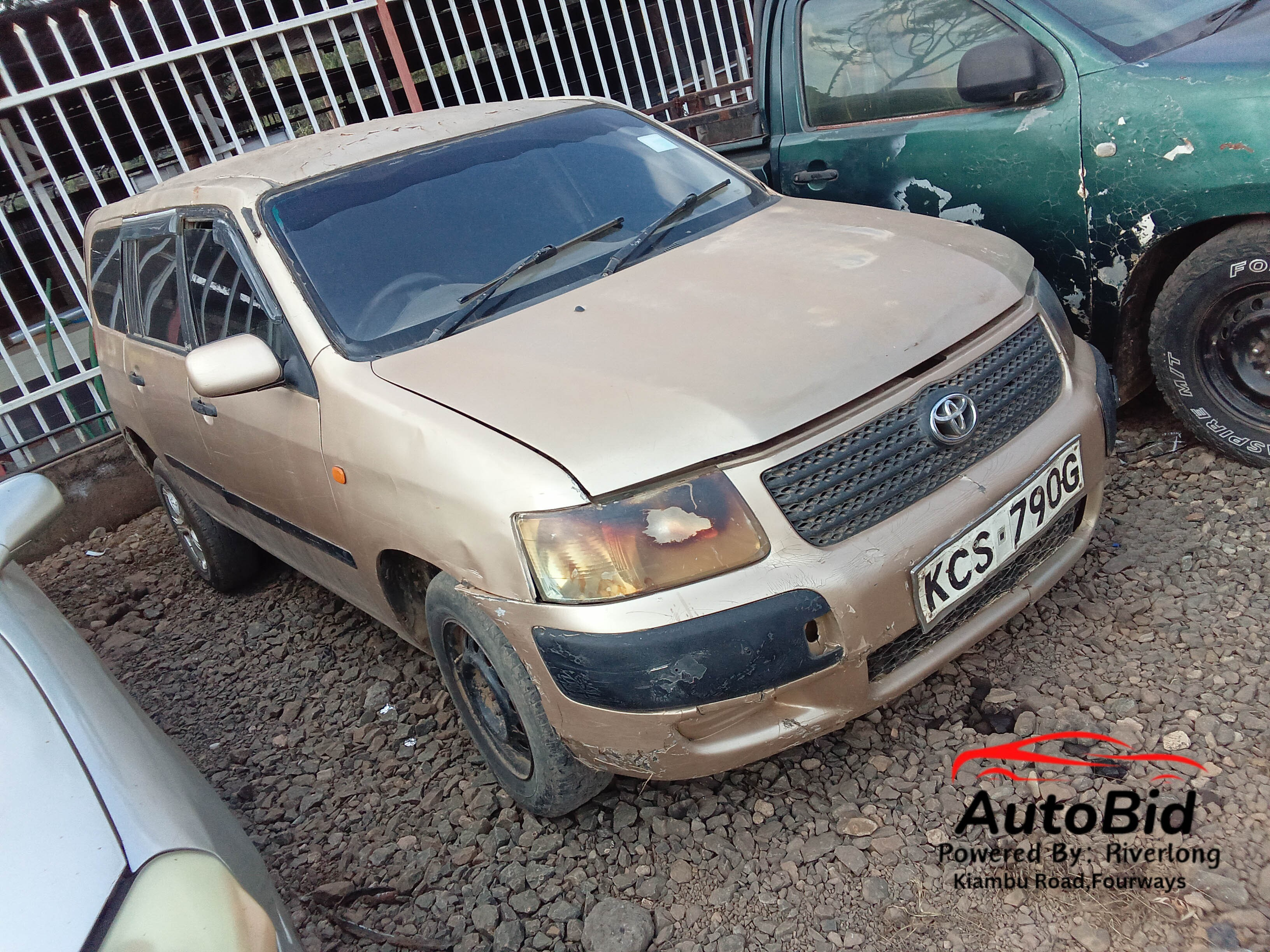 2013 TOYOTA Probox Brown – photo 1