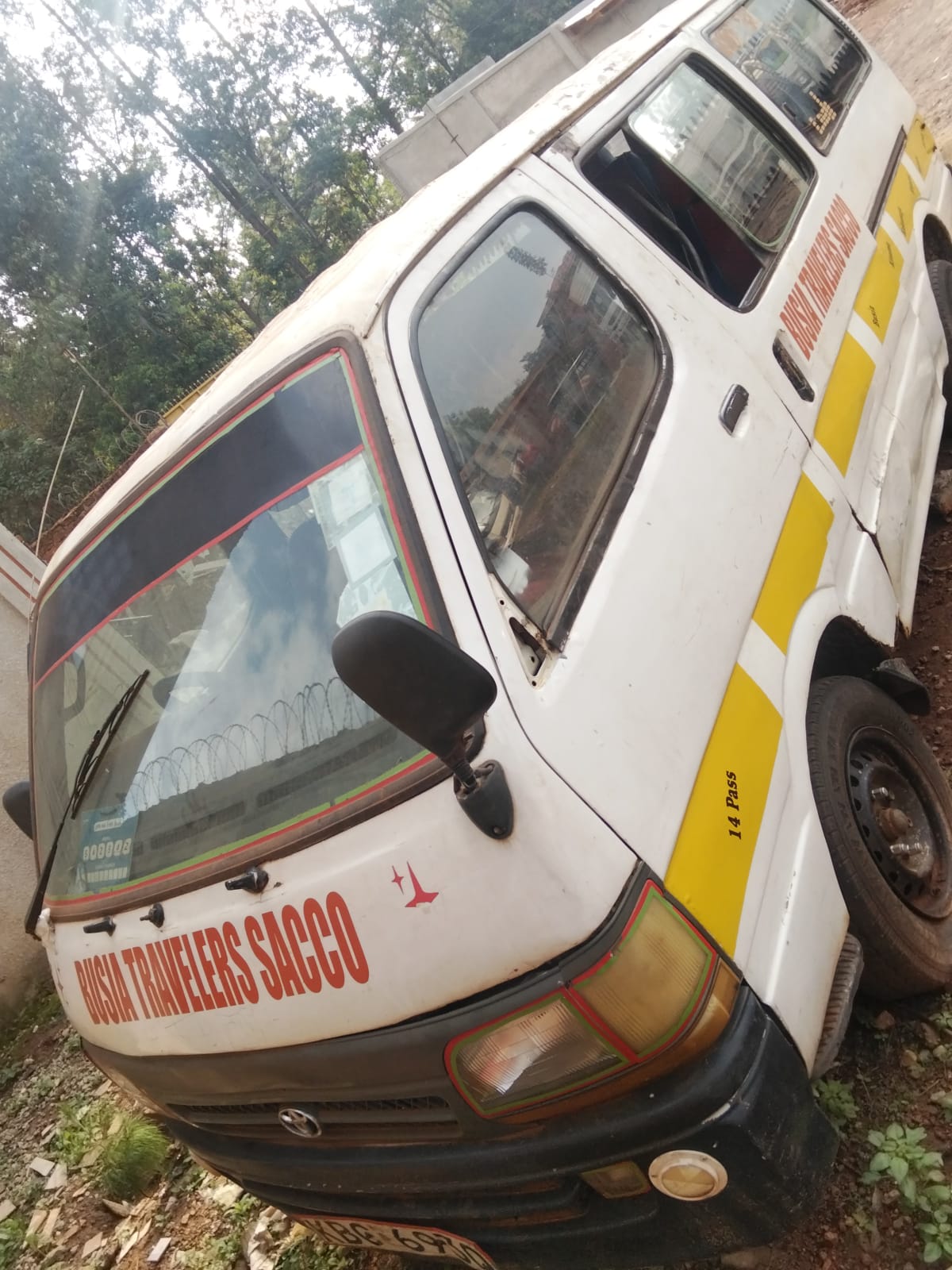 2001 TOYOTA HIACE white – photo 2