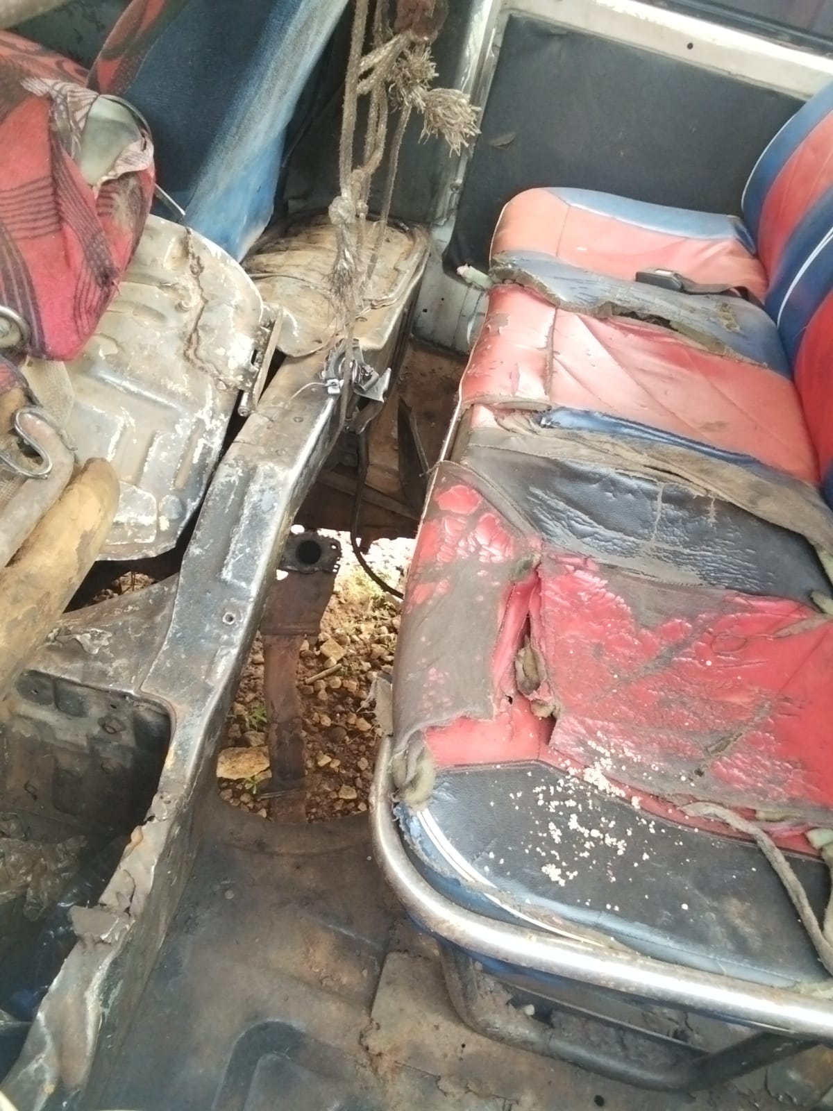 2001 TOYOTA HIACE white – photo 5