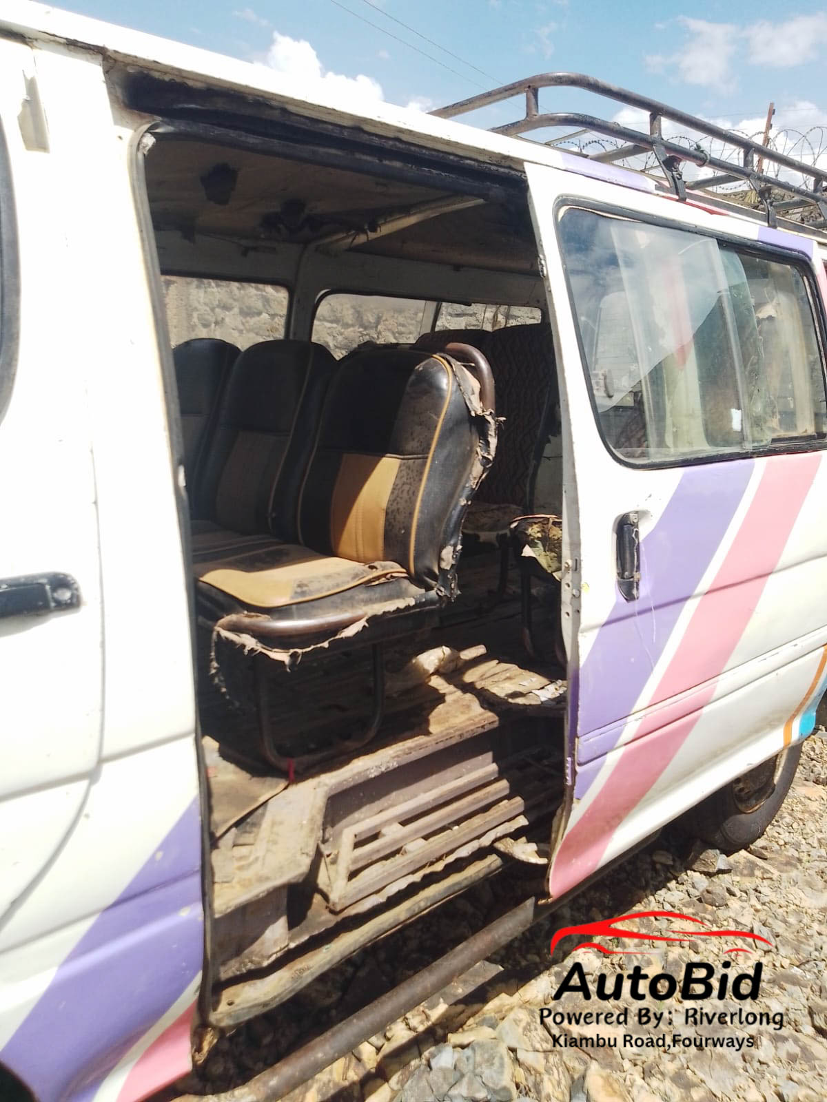 1990 TOYOTA HIACE white – photo 3