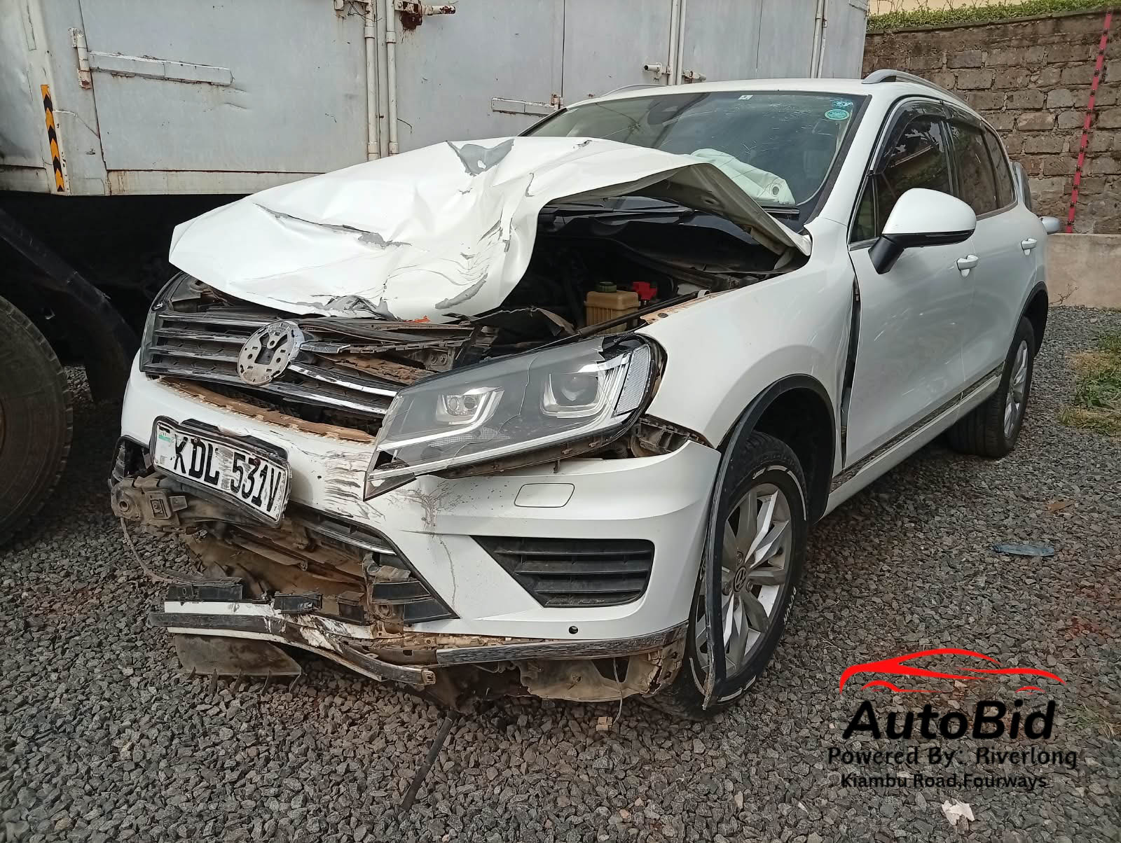2016 Volkswagen TOUREG White – photo 2