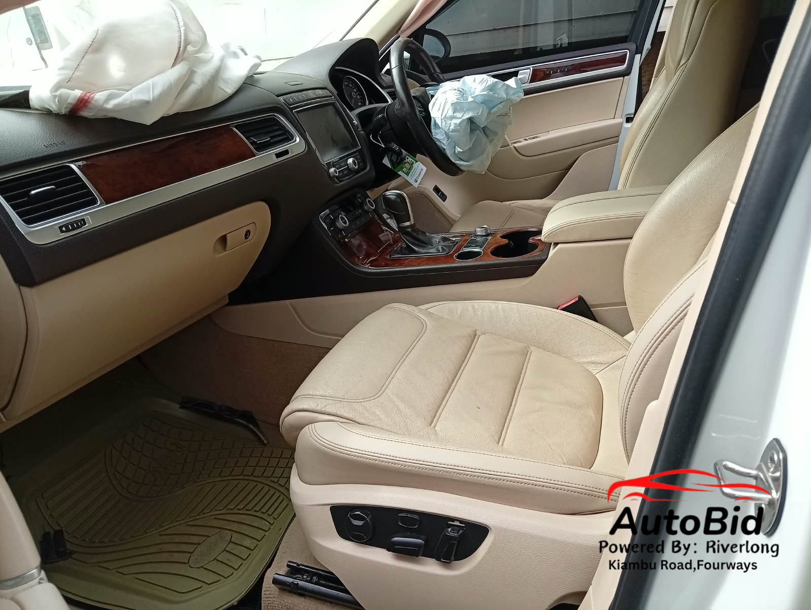 2016 Volkswagen TOUREG White – photo 9