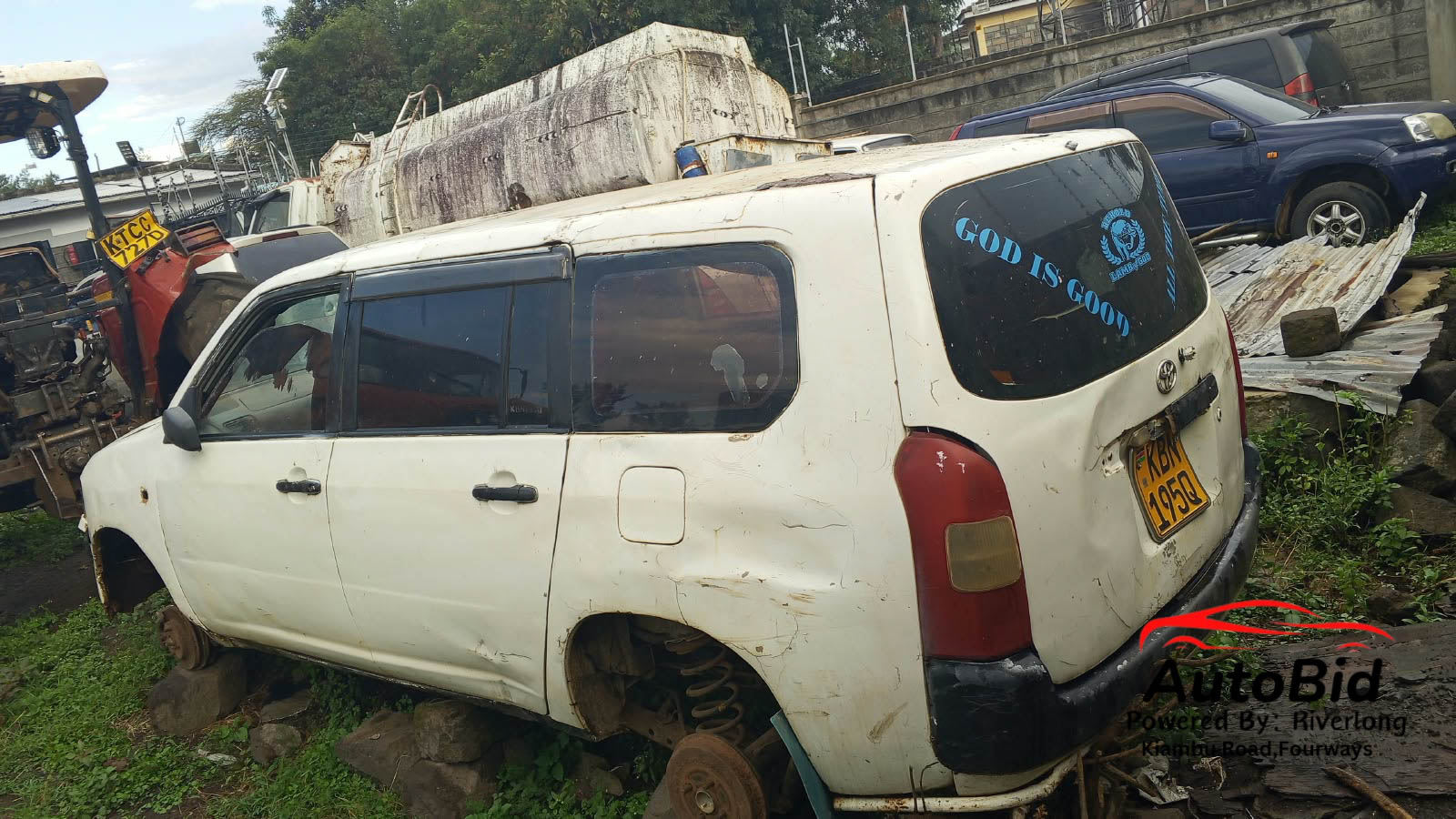 2013 TOYOTA Probox white – photo 5