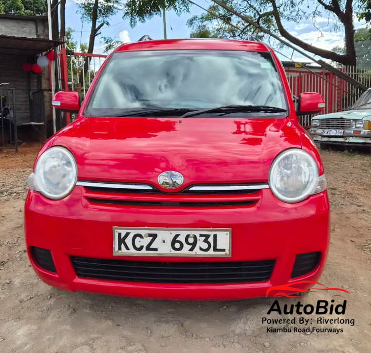 2011 TOYOTA Sienta Red – photo 3