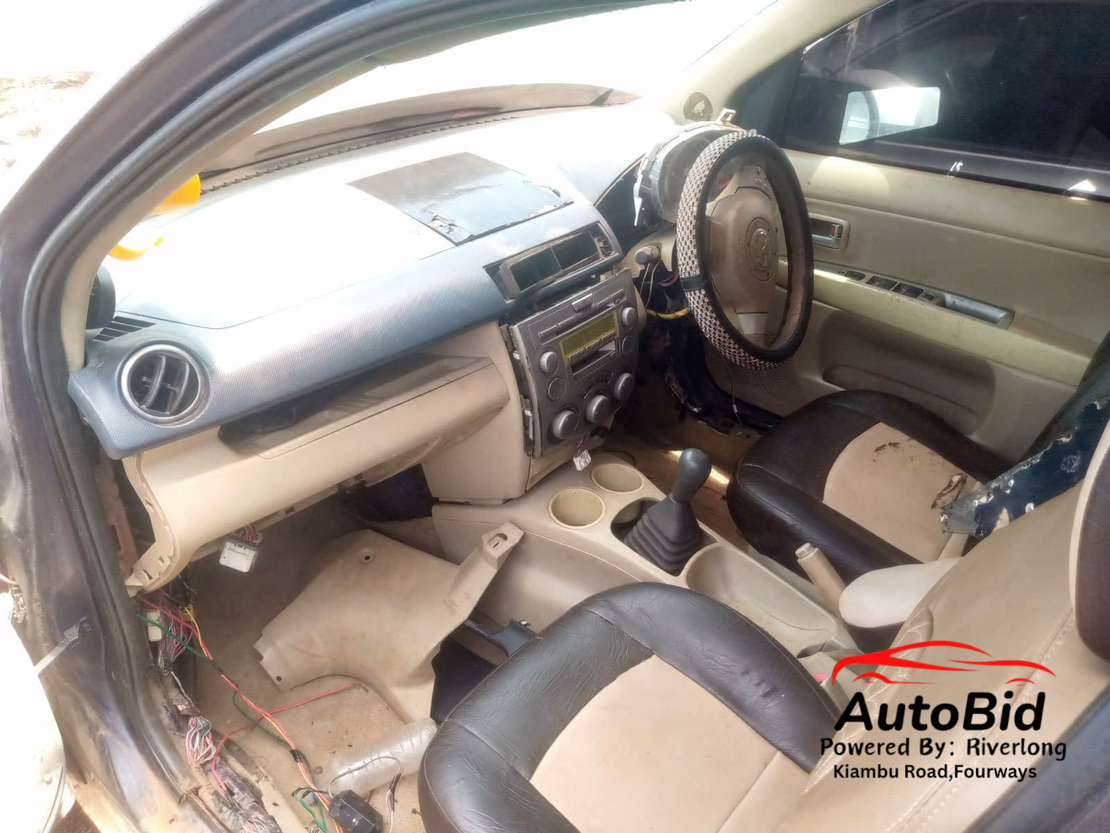 2003 Mazda Demio DY5W Black – photo 5