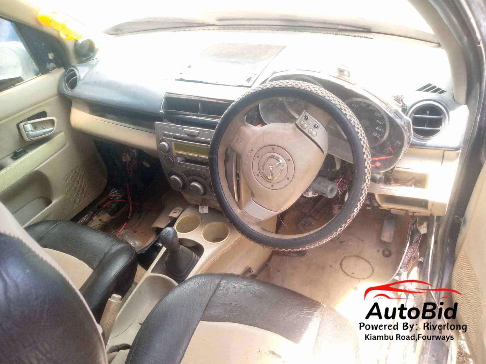 2003 Mazda Demio DY5W Black – photo 4