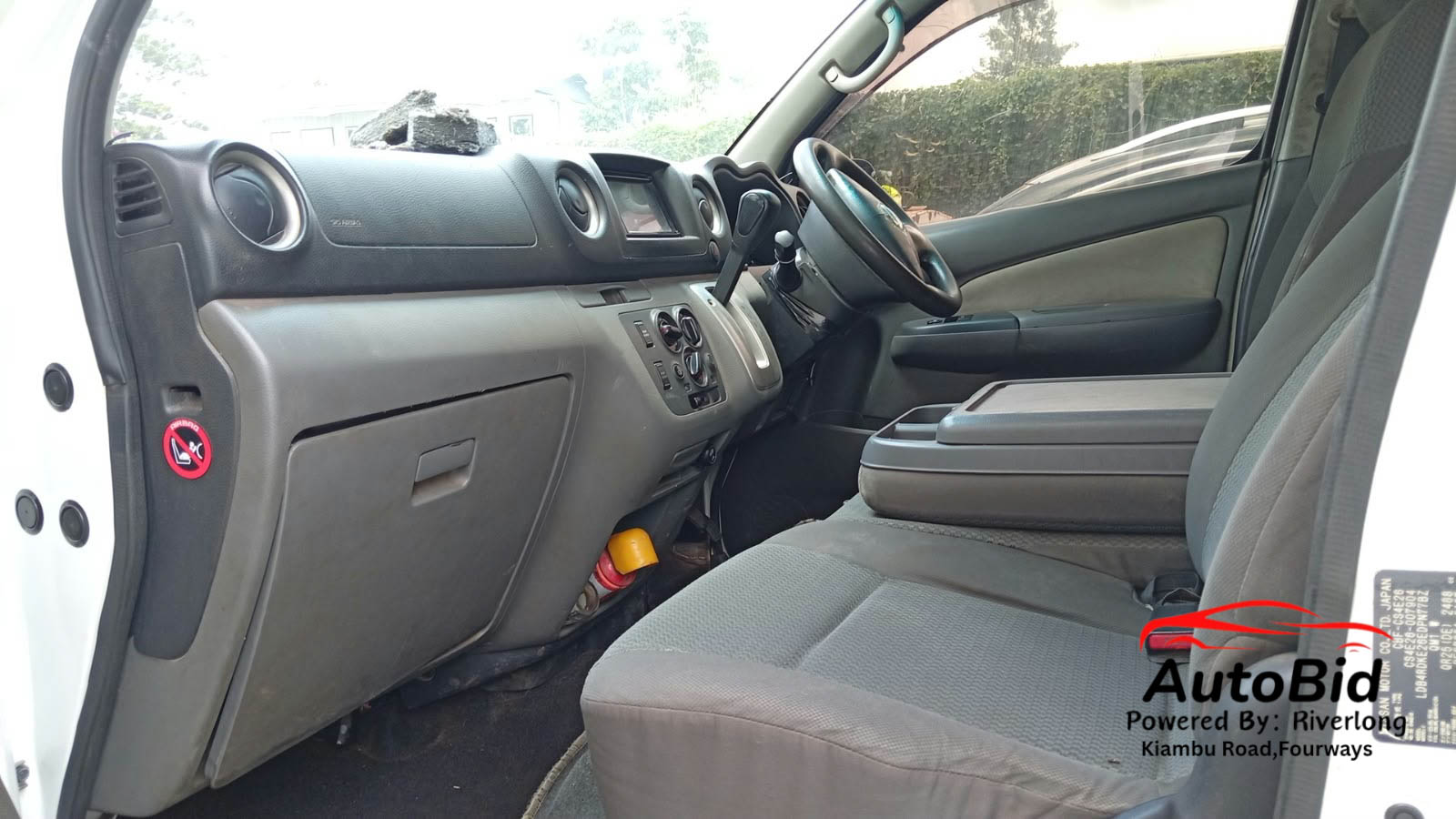 2016 Nissan Caravan white – photo 3
